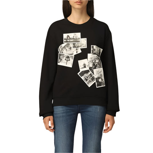 Love Moschino Chic Black Sweatshirt with Designer Emblem